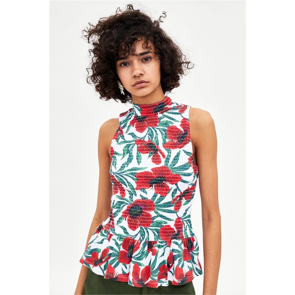 Zara Tops - NWT Zara SS18 Size S-M Floral Ruffled Top Zara Tops - NWT Zara SS18 Size S-M Floral Ruffled Top